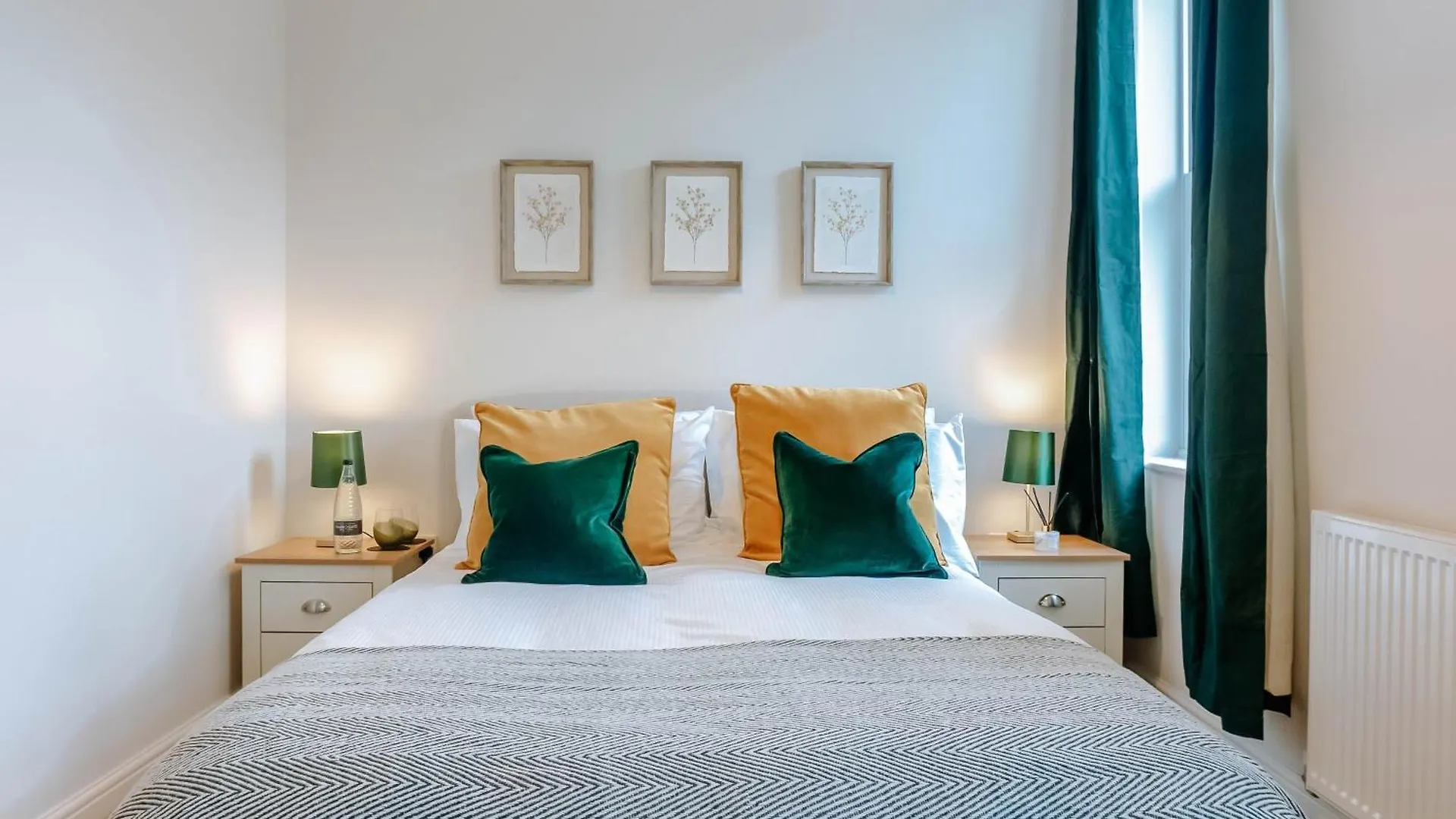 Mayfield Two - Central Harrogate Apartment