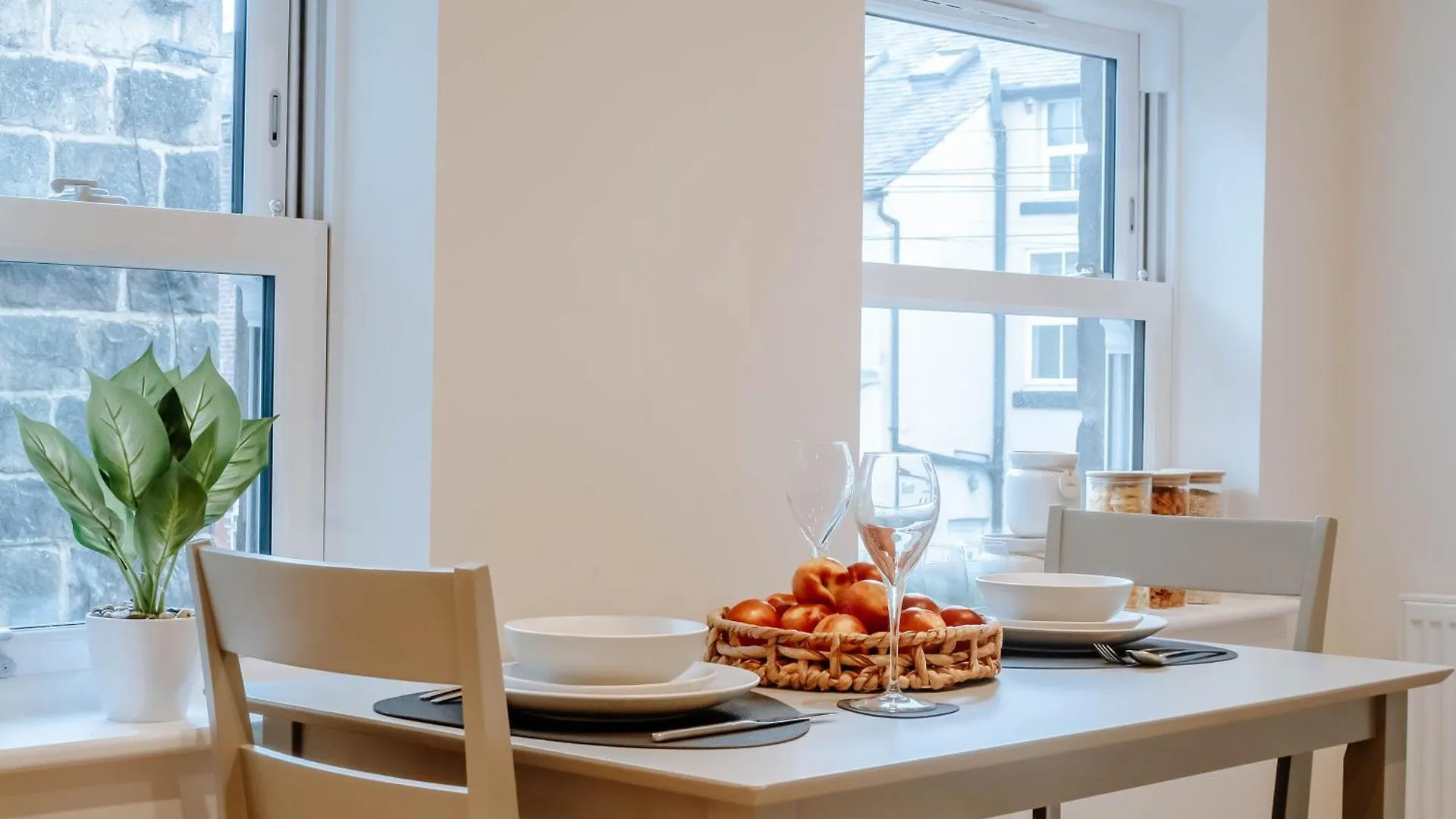 Mayfield Two - Central Harrogate Apartment