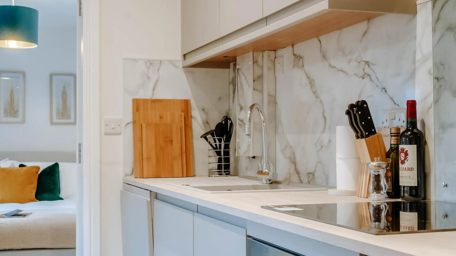 Mayfield Two - Central Harrogate Apartment
